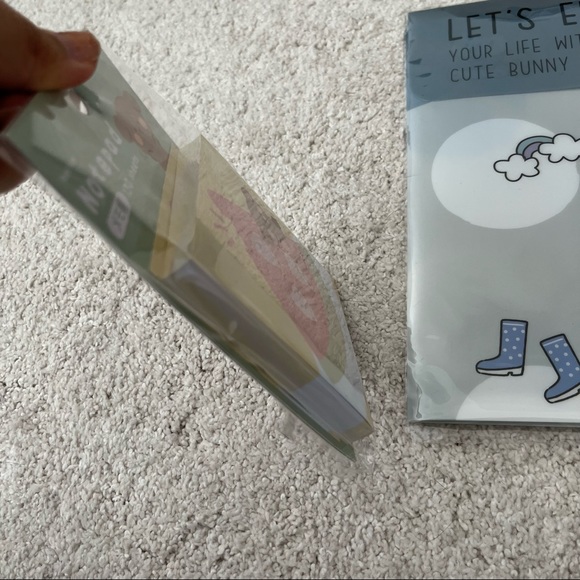 Japanese Stationary Folder and Notepad Set - Picture 5 of 13